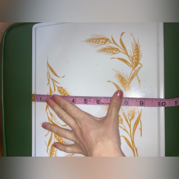 Libbey Glass Wheat Cutting Board - Picture 2 of 6